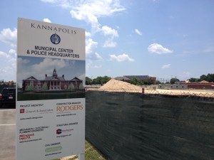 Dirt is moving at the site of Kannapolis' new city hall and police headquarters.